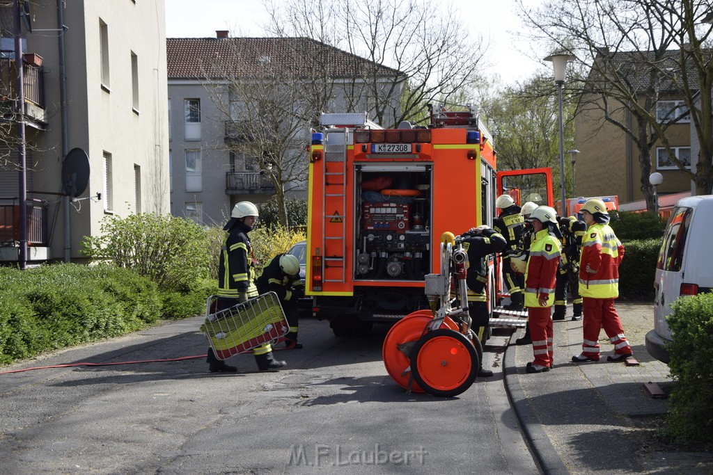 Feuer 1 Koeln Vingst Ansbacherstr P35.JPG - Miklos Laubert